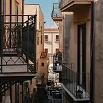 Dimora Costa Гостевой дом Чефалу